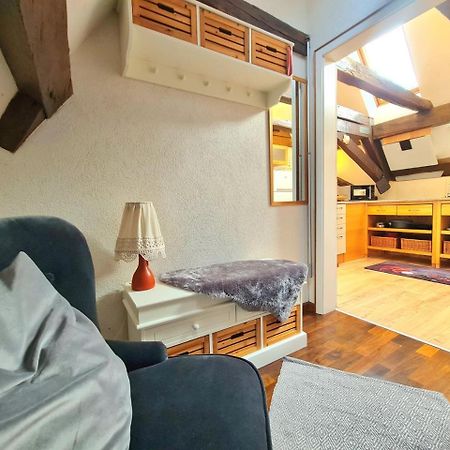 Avahome: Haus Fuer 16, Wlan, Parkplaetze, Netflix, Nespresso Кандел Екстериор снимка