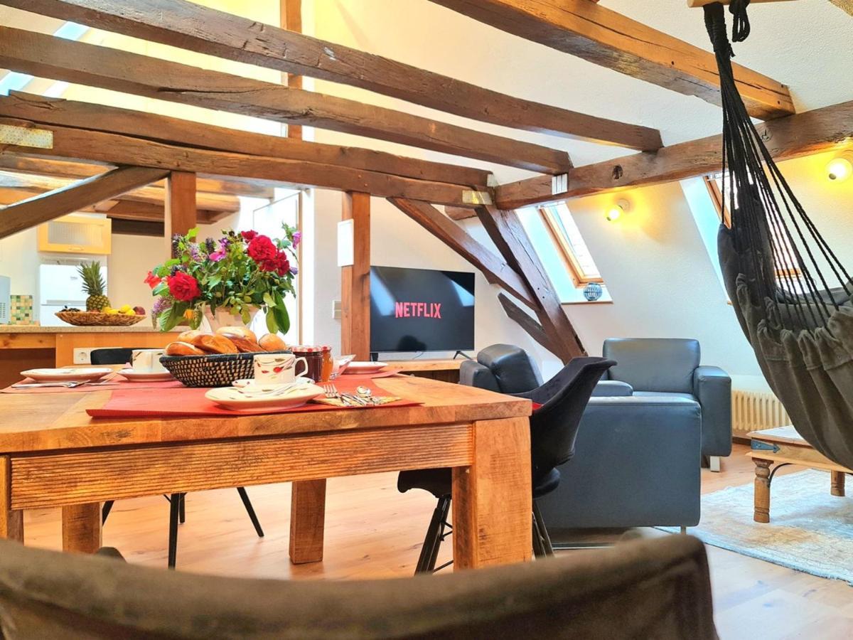 Avahome: Haus Fuer 16, Wlan, Parkplaetze, Netflix, Nespresso Кандел Екстериор снимка