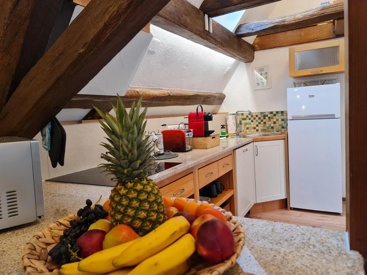 Avahome: Haus Fuer 16, Wlan, Parkplaetze, Netflix, Nespresso Кандел Екстериор снимка